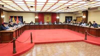 destacada El Pleno acuerda por unanimidad nombrar como Paco Sedano al pabellón municipal PAU-4-Móstoles Sur (1)